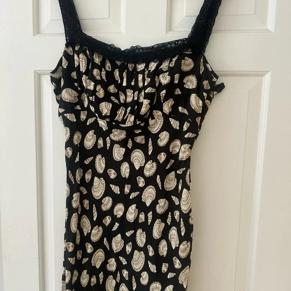 Ciao Lucia Shell Dress - Picture 4 of 4